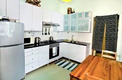 Thomson Road (D11), Terrace #459329211